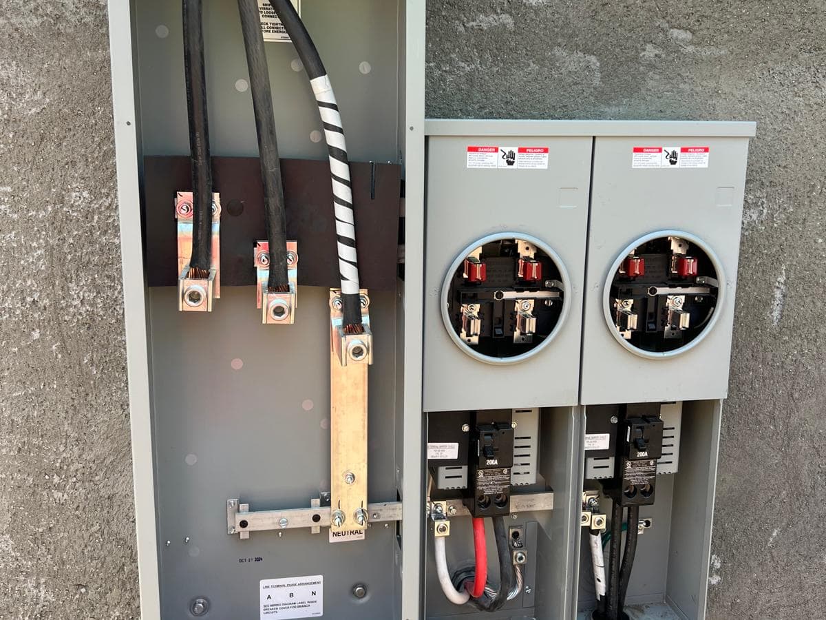 Dual 200-amp electrical service installed by A+ Electric & Plumbing, commercial electrician in Los Angeles.