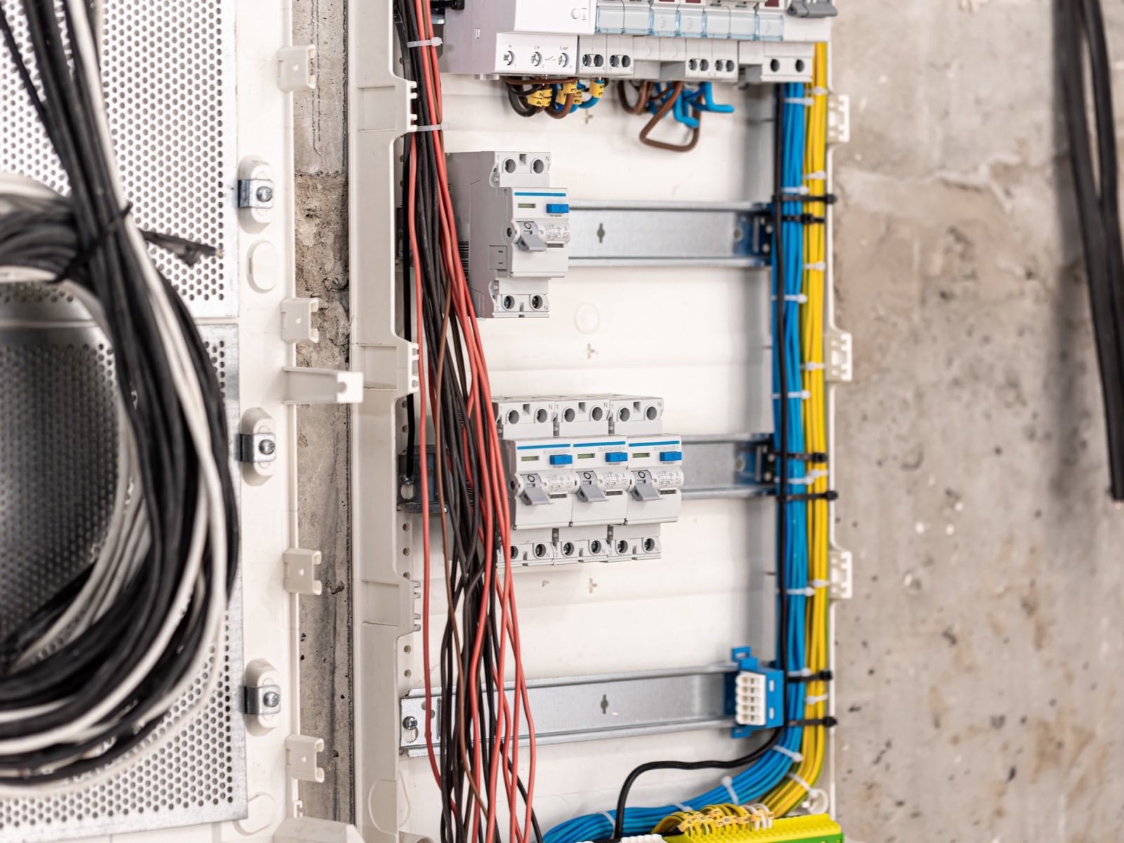 Commercial electrician in Los Angeles by A+ Electric & Plumbing, a licensed electrician.